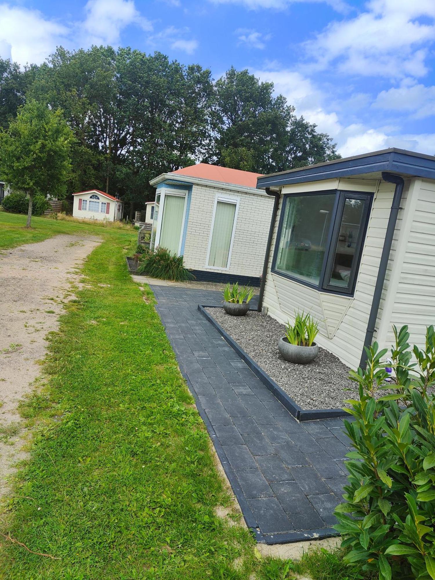 Chalet Midden In De Natuur! Anloo Exterior foto